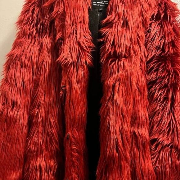 NWT Red Velvet Wolf Classic Faux Fur Coat (No longer available on site) - Picture 9 of 10